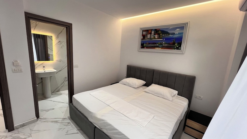 Imagen de la habitación del Hotel Lezet. Foto 13