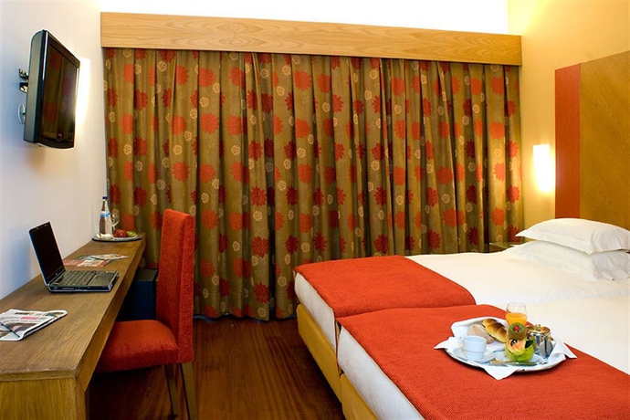 Imagen de la habitación del Hotel Lezíria Parque. Foto 4