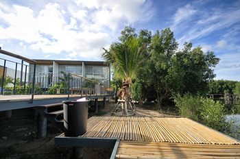 Imagen de la piscina del Hotel Lg Lemon Grass. Foto 12