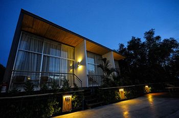Imagen de los exteriores del Hotel Lg Lemon Grass. Foto 8
