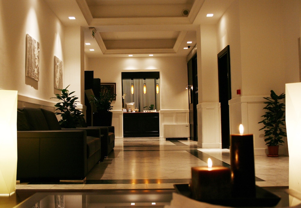 Imagen de los interiores del Hotel Lh Excel Roma Montemario. Foto 20