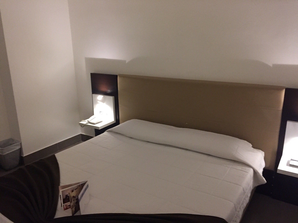 Imagen de la habitación del Hotel Lh Excel Roma Montemario. Foto 12