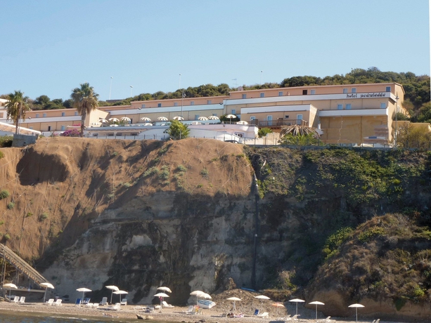 Imagen de los exteriores del Hotel Lh Pedraladda Resort. Foto 8