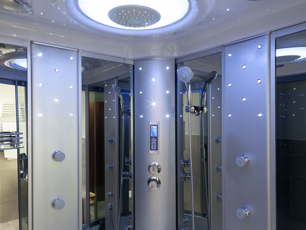 Imagen de la habitación del Hotel Lh Royal Suites. Foto 6