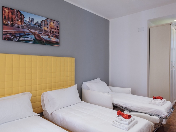 Imagen de la habitación del Hotel Lh Royal Suites. Foto 13