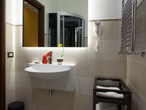 Imagen de la habitación del Hotel Lh Royal Suites. Foto 14