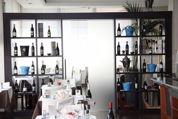 Imagen del bar/restaurante del Hotel Lh Sirio Venice. Foto 5