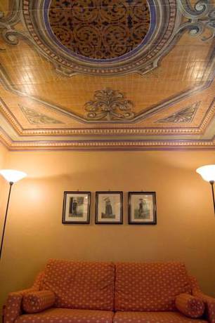 Imagen de la habitación del Hotel L'h&ocirc;tel Europe. Foto 11