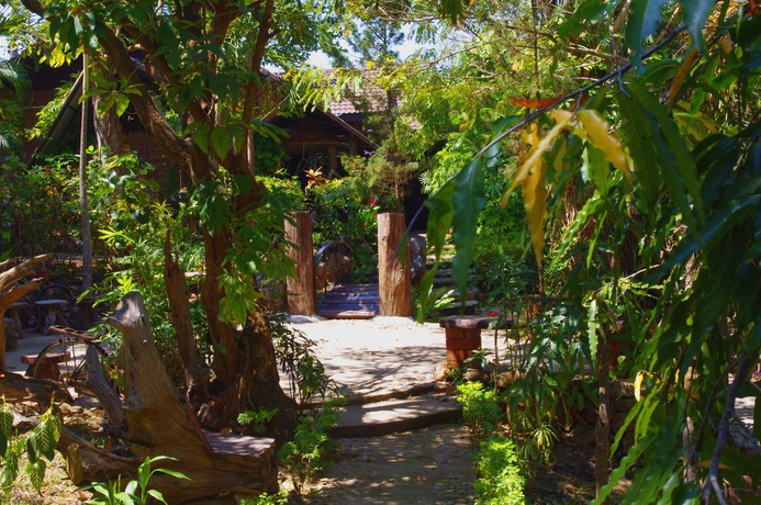 Imagen de los exteriores del Hotel Lhongkhao Resort. Foto 13