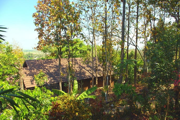 Imagen de los exteriores del Hotel Lhongkhao Resort. Foto 15