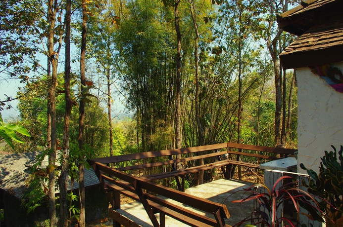 Imagen de los exteriores del Hotel Lhongkhao Resort. Foto 16
