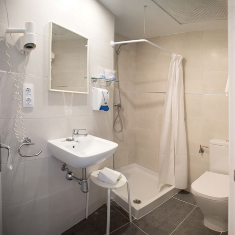 Imagen de la habitación del Hotel L'hostalet De Tossa. Foto 8
