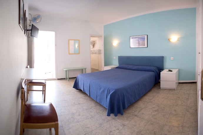 Imagen de la habitación del Hotel L'hostalet De Tossa. Foto 13
