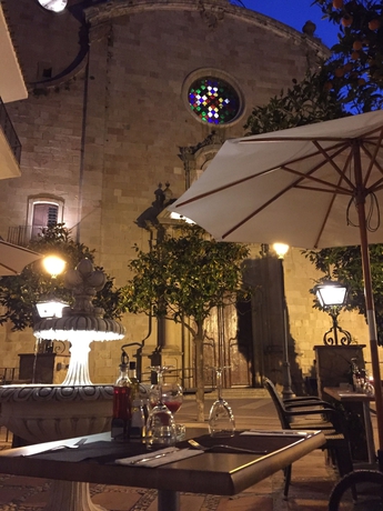 Imagen del bar/restaurante del Hotel L'hostalet De Tossa. Foto 2