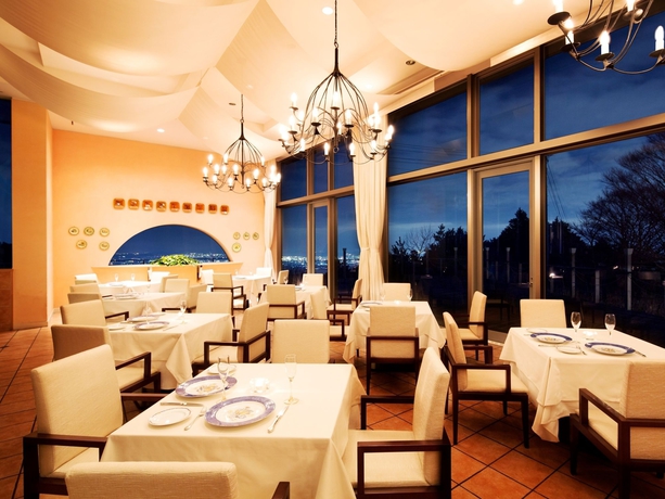 Imagen del bar/restaurante del Hotel L'hotel De Hiei. Foto 3