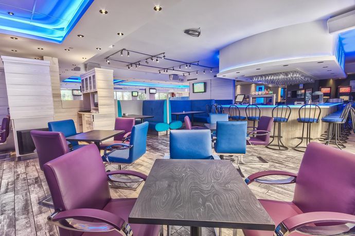 Imagen del bar/restaurante del Hotel Lhotelquébec. Foto 7