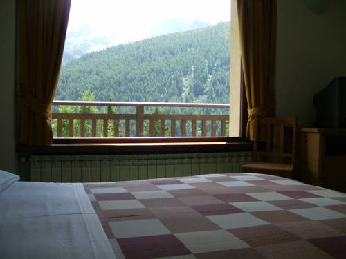 Imagen de la habitación del Hotel Li Arnoga. Foto 11
