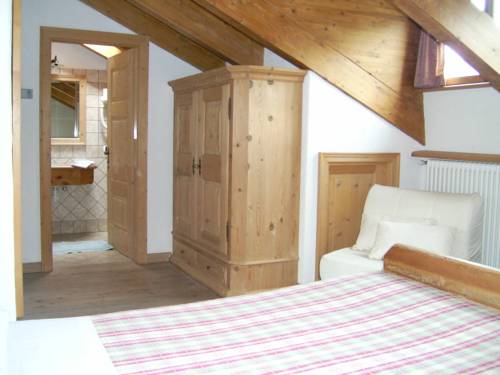 Imagen de la habitación del Hotel Li Arnoga. Foto 15