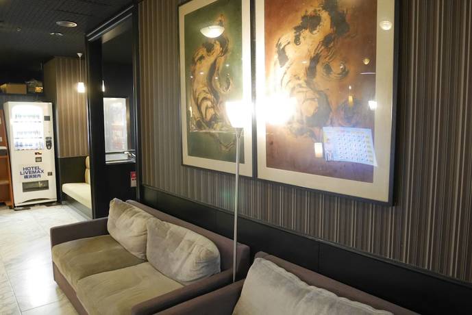 Imagen de los interiores del Hotel LiVEMAX BUDGET Yokohama Kannai. Foto 16