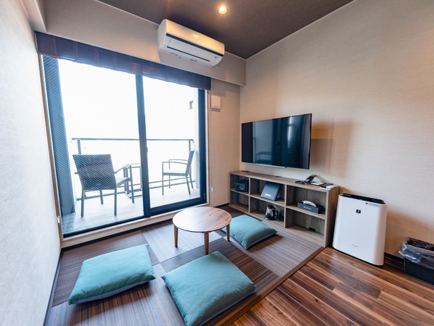 Imagen de la habitación del Hotel LiVEMAX RESORT ATAMI SEA FRONT. Foto 3