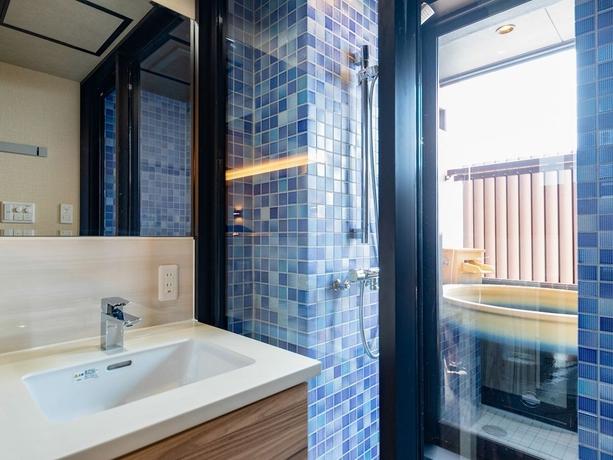Imagen de la habitación del Hotel LiVEMAX RESORT ATAMI SEA FRONT. Foto 11