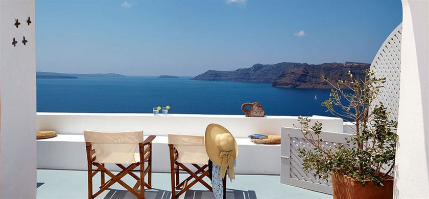 Imagen de los exteriores del Hotel Liakada Oia Suites. Foto 12