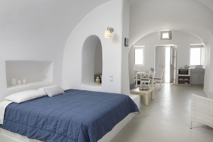 Imagen de la habitación del Hotel Liakada Oia Suites. Foto 6