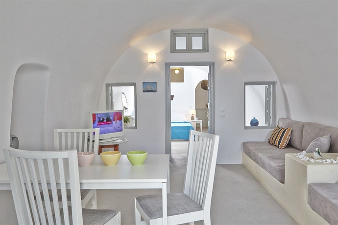 Imagen de los interiores del Hotel Liakada Oia Suites. Foto 15