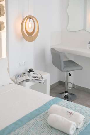 Imagen de la habitación del Hotel Liana Beach Hotel and Spa. Foto 11