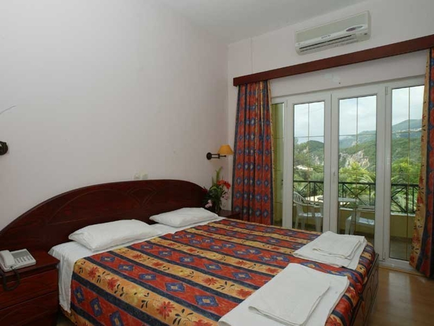 Imagen general del Hotel Liapades Beach. Foto 7