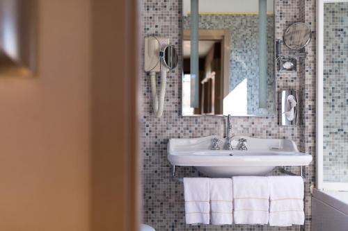 Imagen de la habitación del Hotel Liassidi Palace. Foto 11