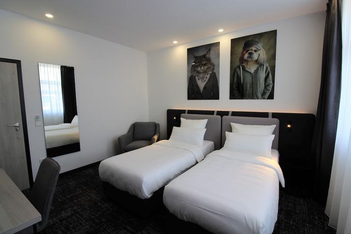 Imagen de la habitación del Hotel Libartys. Foto 9