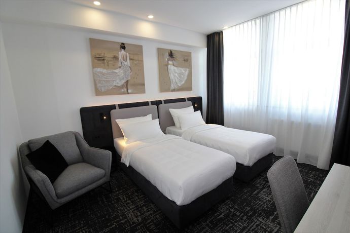 Imagen de la habitación del Hotel Libartys. Foto 10