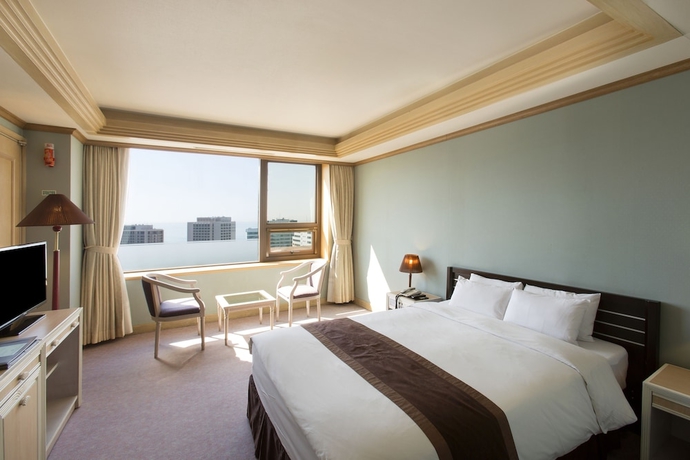Imagen de la habitación del Hotel Libero. Foto 9
