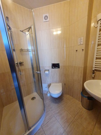 Imagen de la habitación del Hotel Libero, Milicz. Foto 8