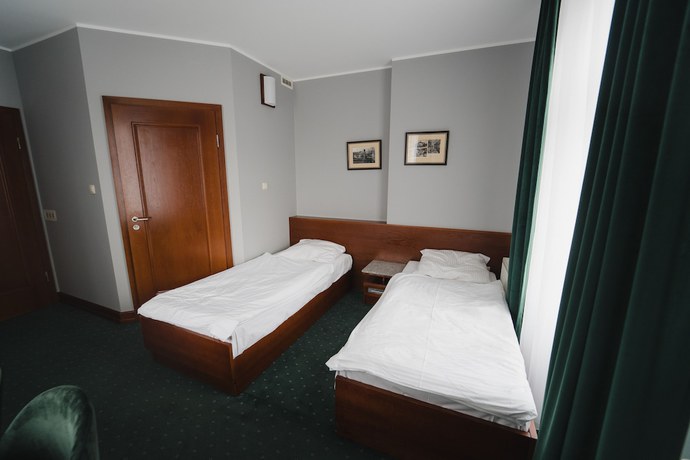 Imagen de la habitación del Hotel Libero, Milicz. Foto 15