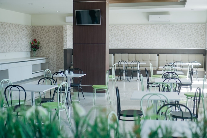 Imagen del bar/restaurante del Hotel Liberta Grand Sayang Makassar. Foto 4