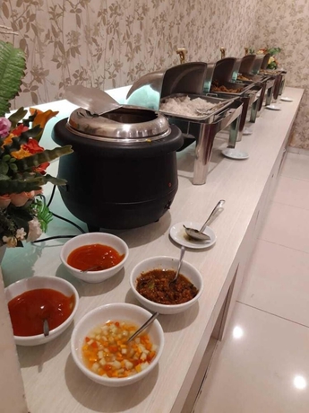 Imagen del bar/restaurante del Hotel Liberta Grand Sayang Makassar. Foto 5