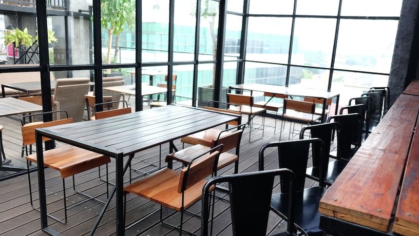 Imagen del bar/restaurante del Hotel Liberta Kemang. Foto 4