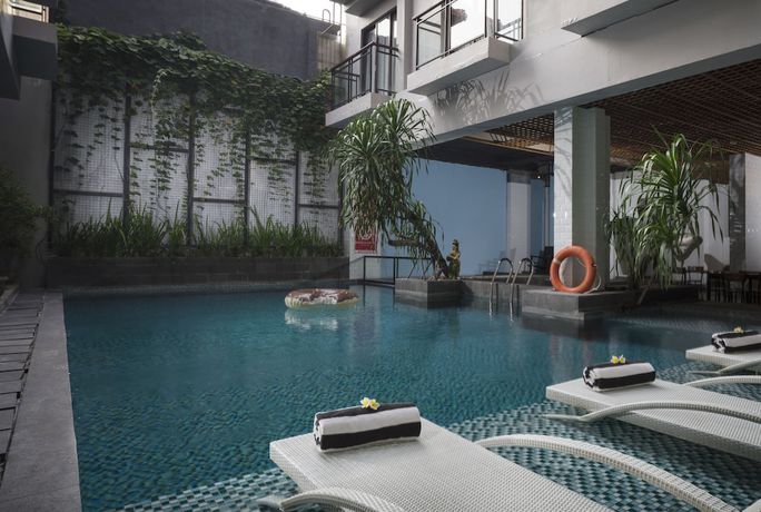 Imagen de la piscina del Hotel Liberta Seminyak. Foto 12