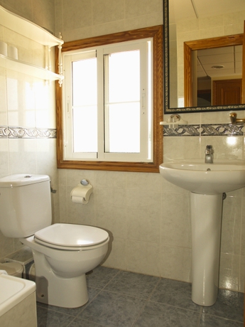 Imagen general del Hotel Libertad, Mar&iacute;n. Foto 12
