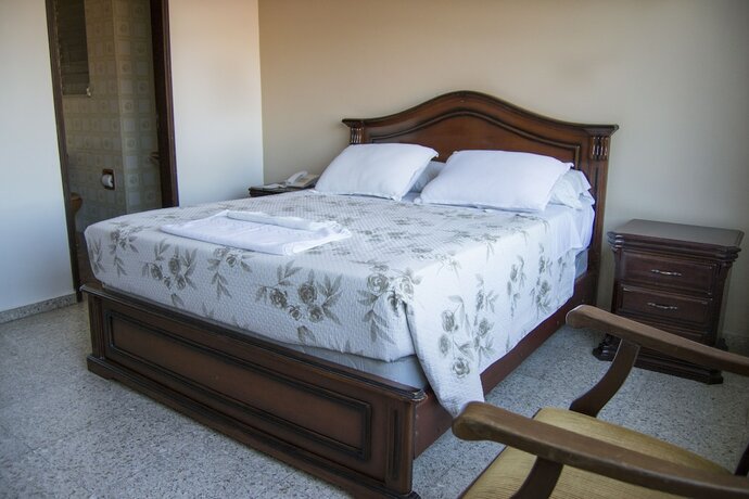 Imagen general del Hotel Libertador Simon Bolivar. Foto 4