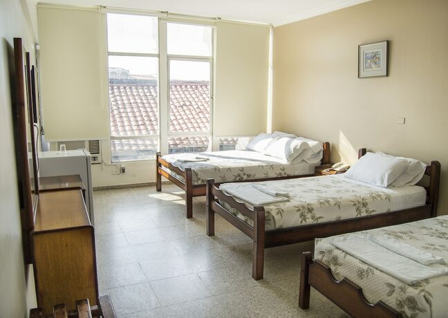 Imagen de la habitación del Hotel Libertador Simon Bolivar. Foto 11