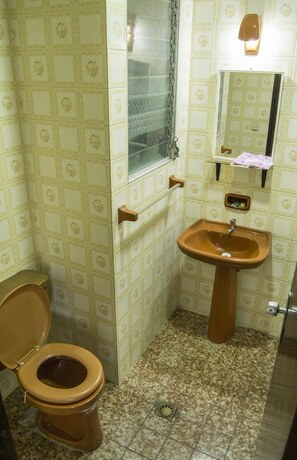 Imagen de la habitación del Hotel Libertador Simon Bolivar. Foto 18