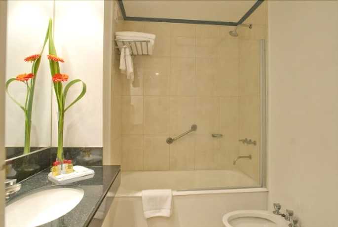 Imagen de la habitación del Hotel Libertador Tandil. Foto 7