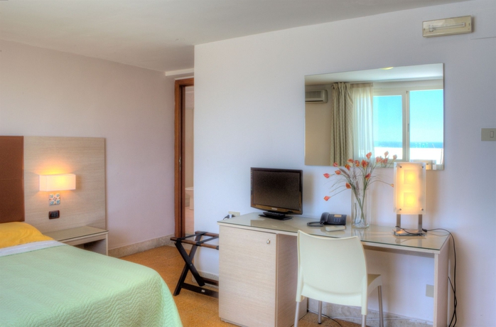 Imagen de la habitación del Hotel Libert&agrave;. Foto 8