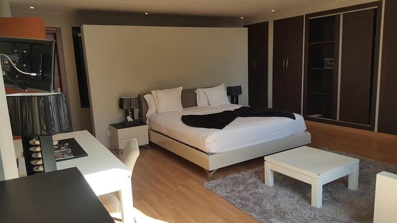Imagen de la habitación del Hotel Liberte Express. Foto 7