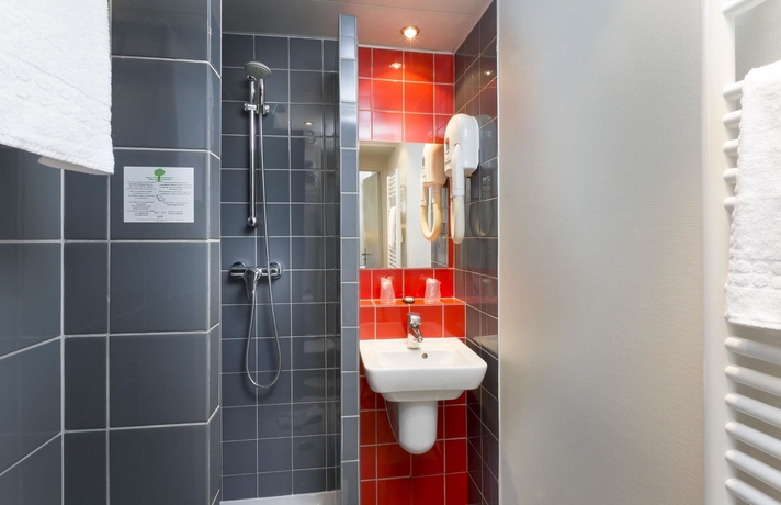 Imagen de la habitación del Hotel Libertel Canal Saint Martin. Foto 16