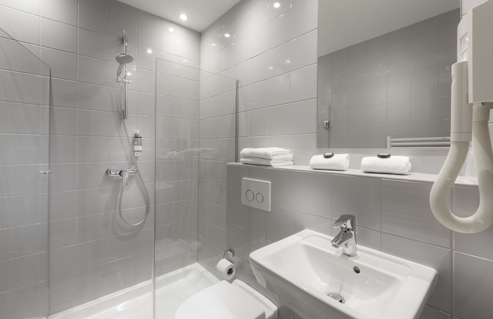 Imagen de la habitación del Hotel Libertel Montmartre Opéra. Foto 5