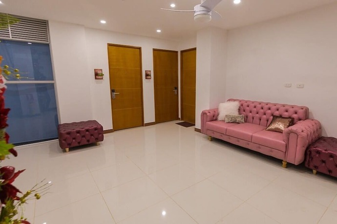 Imagen de los interiores del Hotel Libertgs. Foto 17